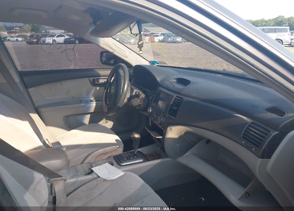 2008 KIA OPTIMA VIN: KNAGE124485171657