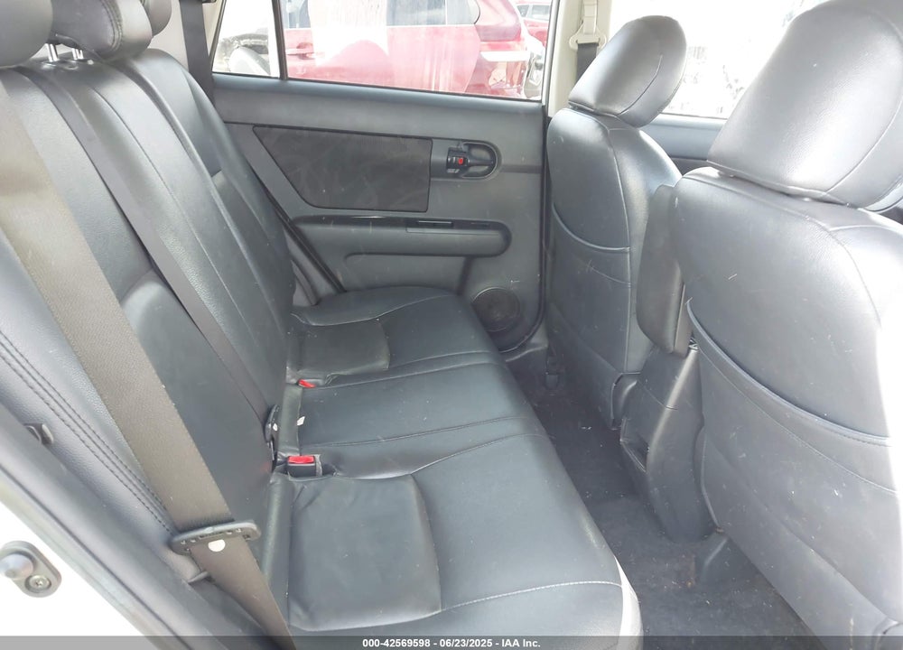 2013 SCION XB VIN: JTLZE4FE0DJ033930