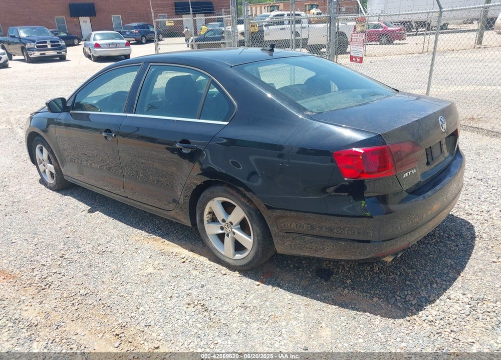 2014 VOLKSWAGEN JETTA VIN: 3VW3L7AJ6EM420044
