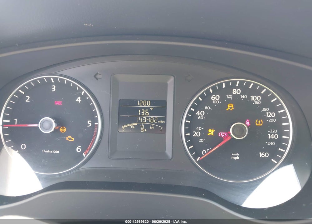 2014 VOLKSWAGEN JETTA VIN: 3VW3L7AJ6EM420044