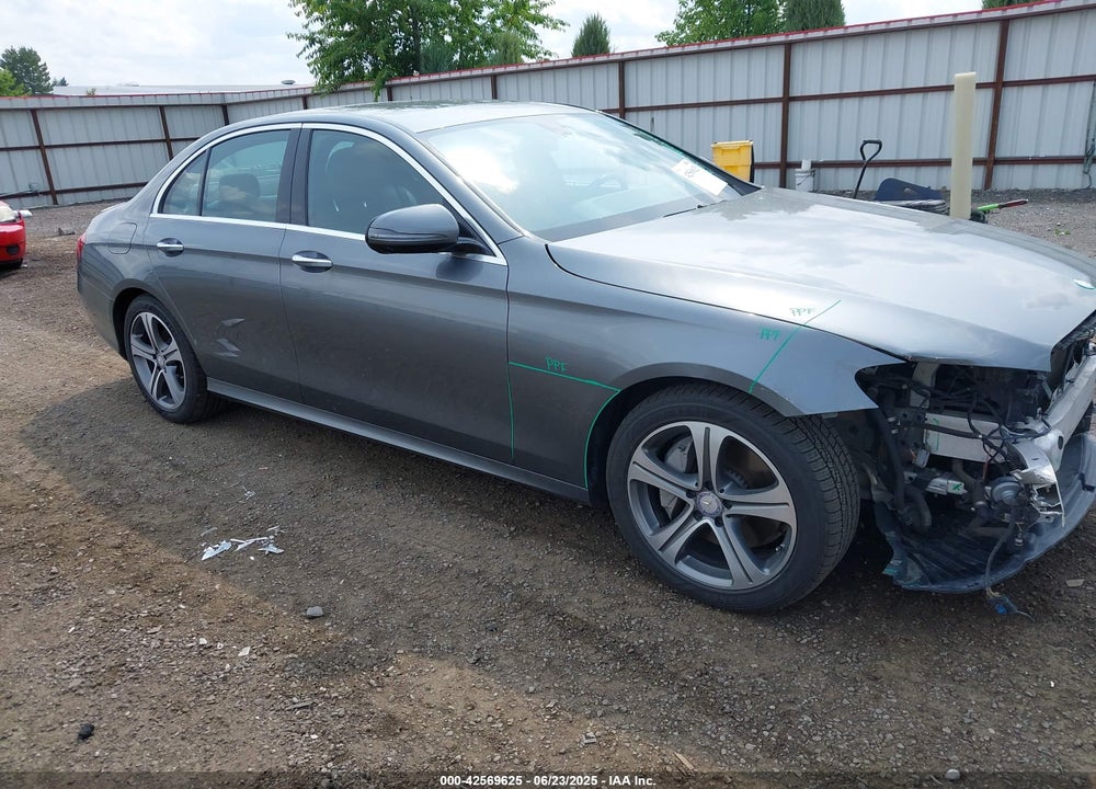 2017 MERCEDES-BENZ E 300 4MATIC VIN: WDDZF4KB8HA096371