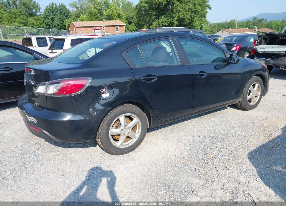 2011 MAZDA 3 VIN: JM1BL1VG5B1450882