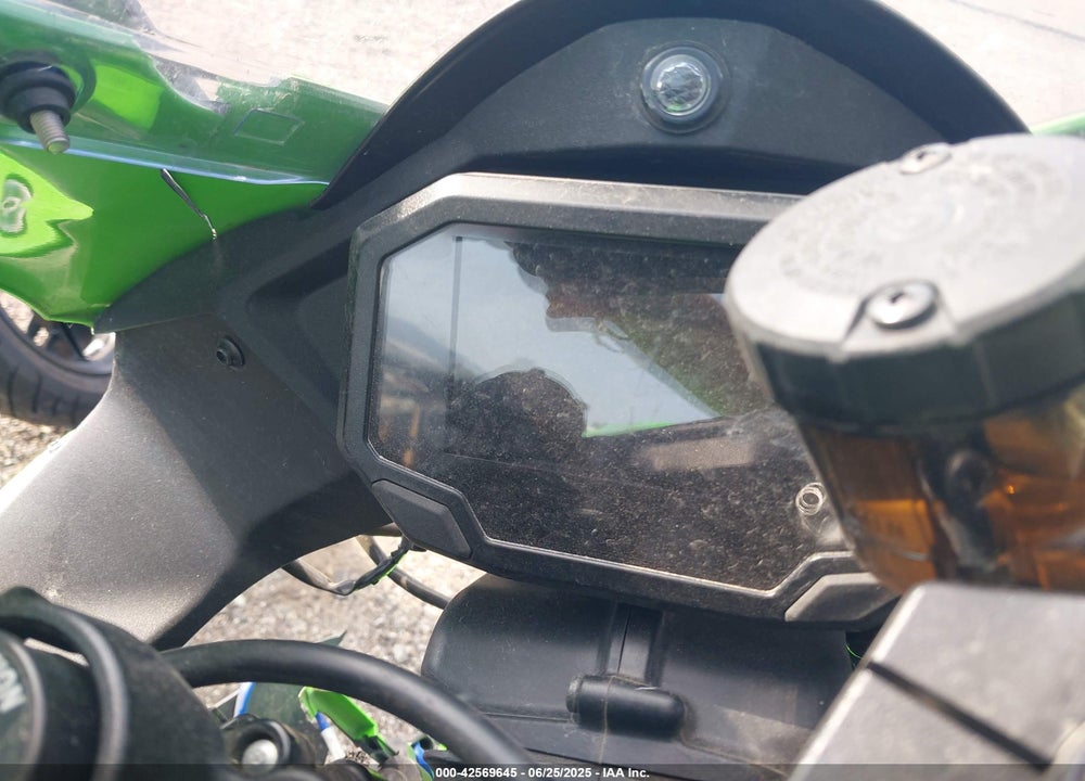 2023 KAWASAKI ZX1002 M VIN: JKBZXVM18PA004536