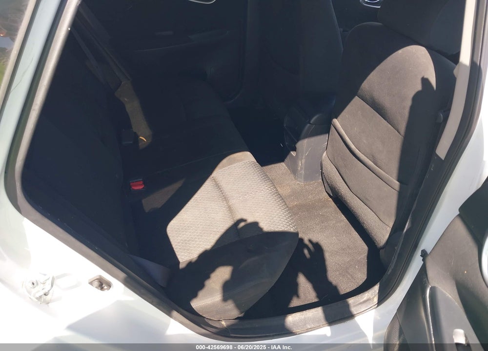 2015 NISSAN SENTRA VIN: 3N1AB7AP6FY298817