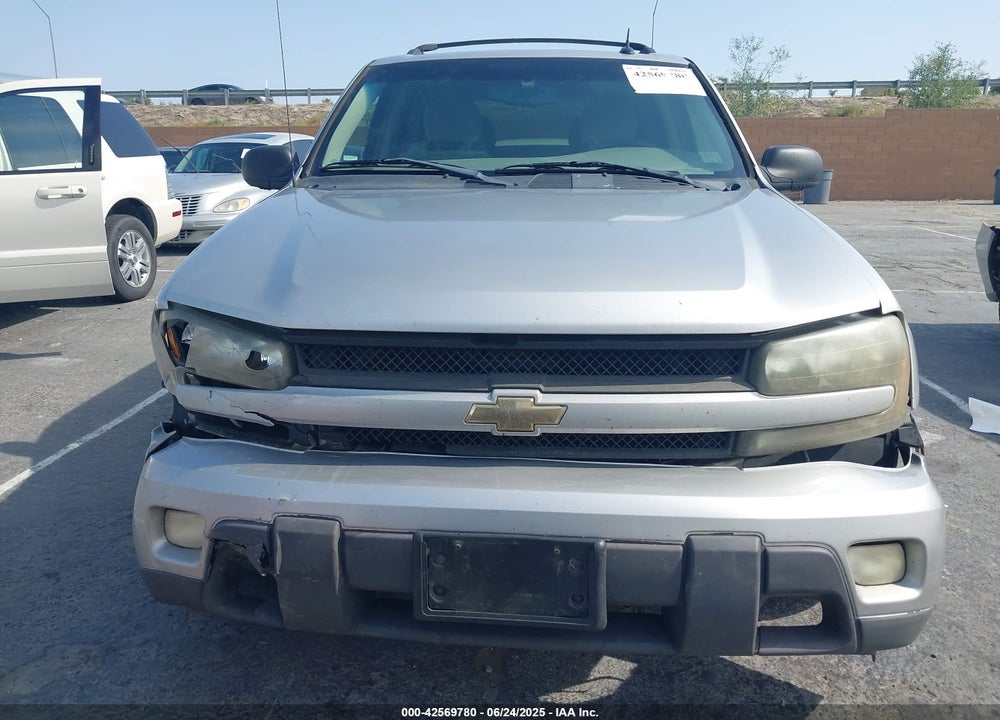 2005 CHEVROLET TRAILBLAZER LT VIN: 1GNDS13S252135322