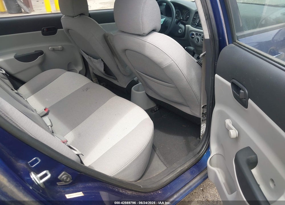 2008 HYUNDAI ACCENT VIN: KMHCN46C48U244080
