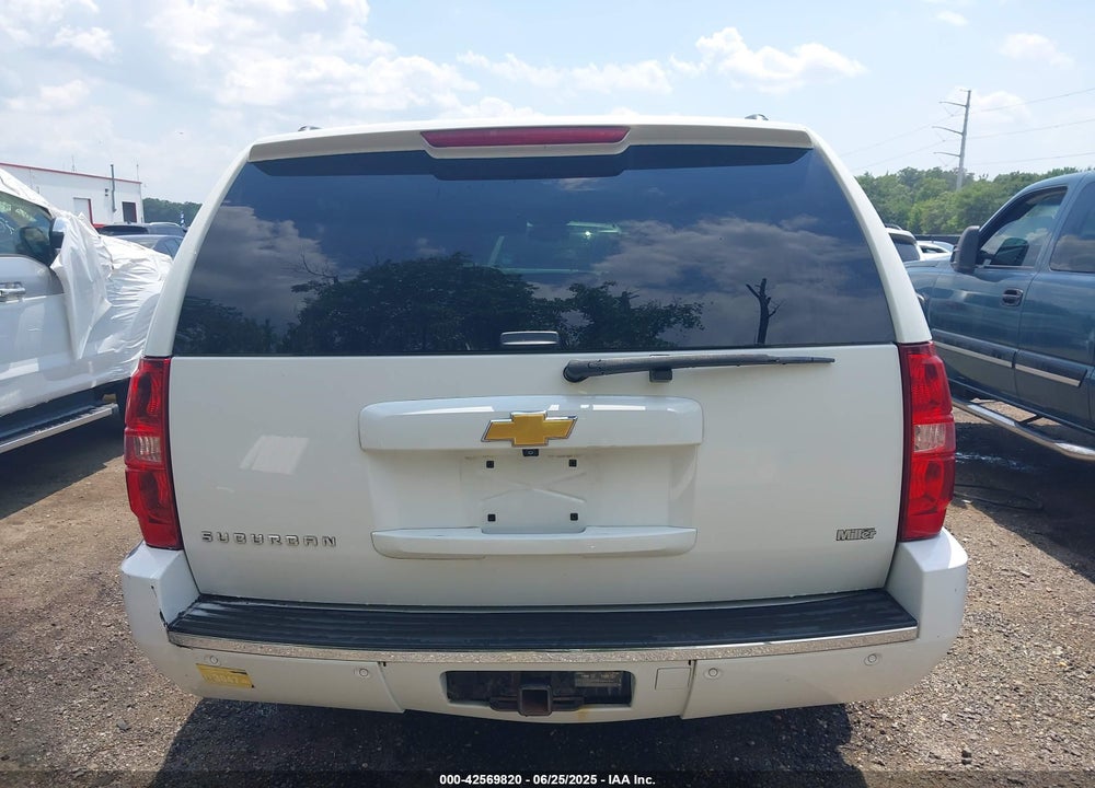 2013 CHEVROLET SUBURBAN 1500 VIN: 1GNSKKE75DR216584