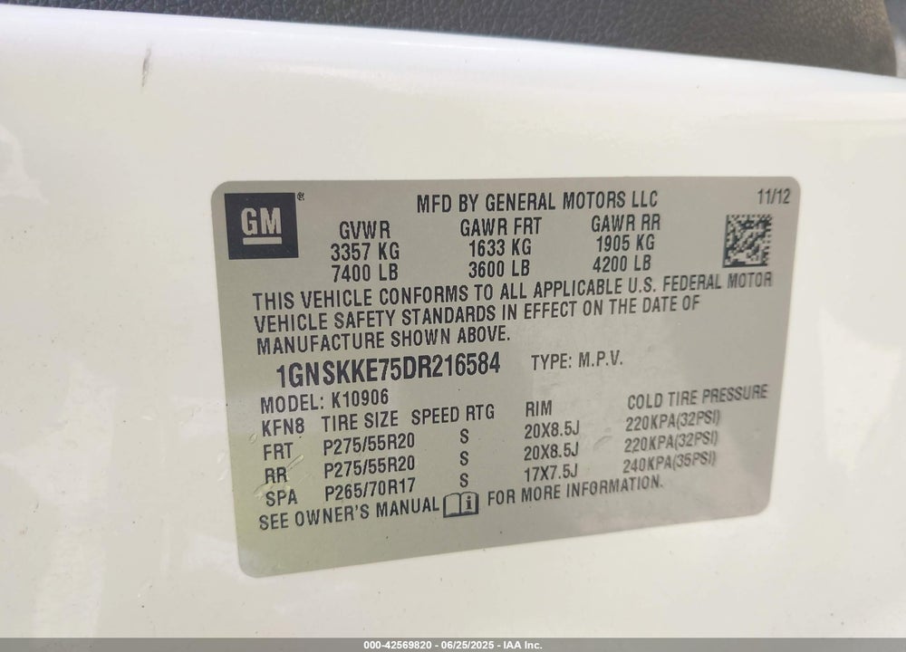 2013 CHEVROLET SUBURBAN 1500 VIN: 1GNSKKE75DR216584