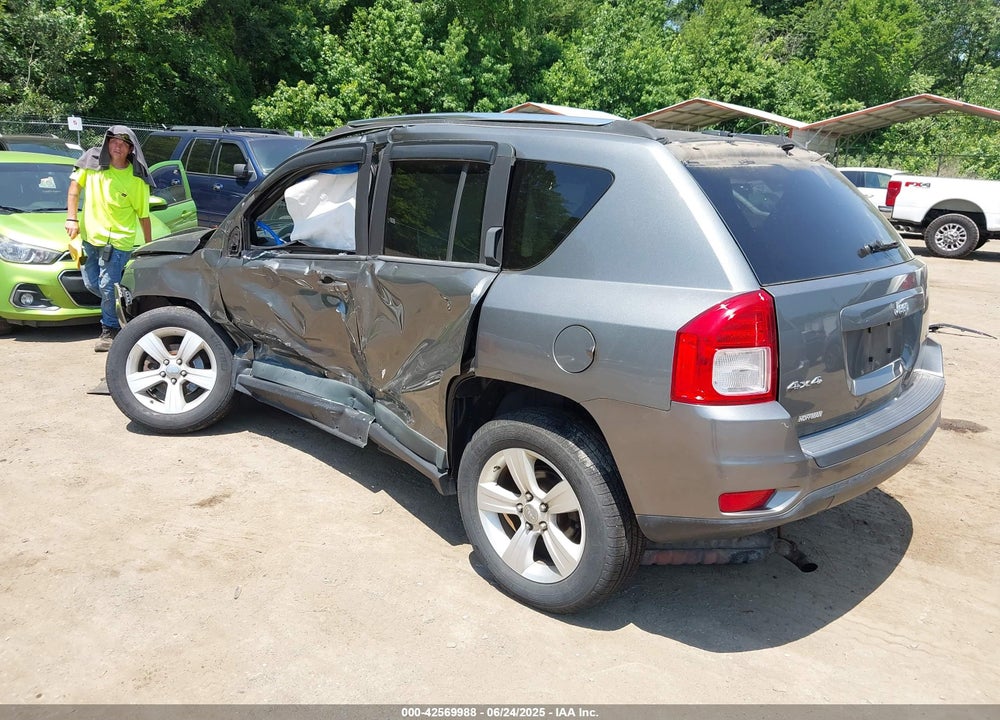 2011 JEEP COMPASS VIN: 1J4NF1FB8BD218972