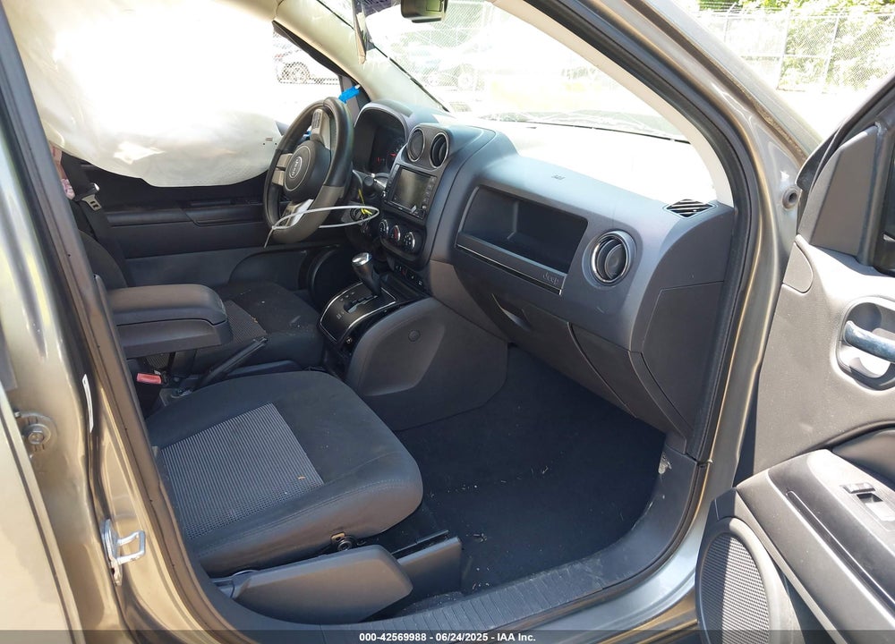 2011 JEEP COMPASS VIN: 1J4NF1FB8BD218972
