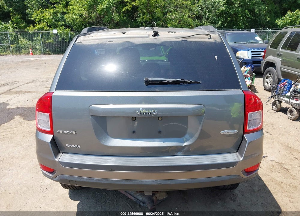 2011 JEEP COMPASS VIN: 1J4NF1FB8BD218972