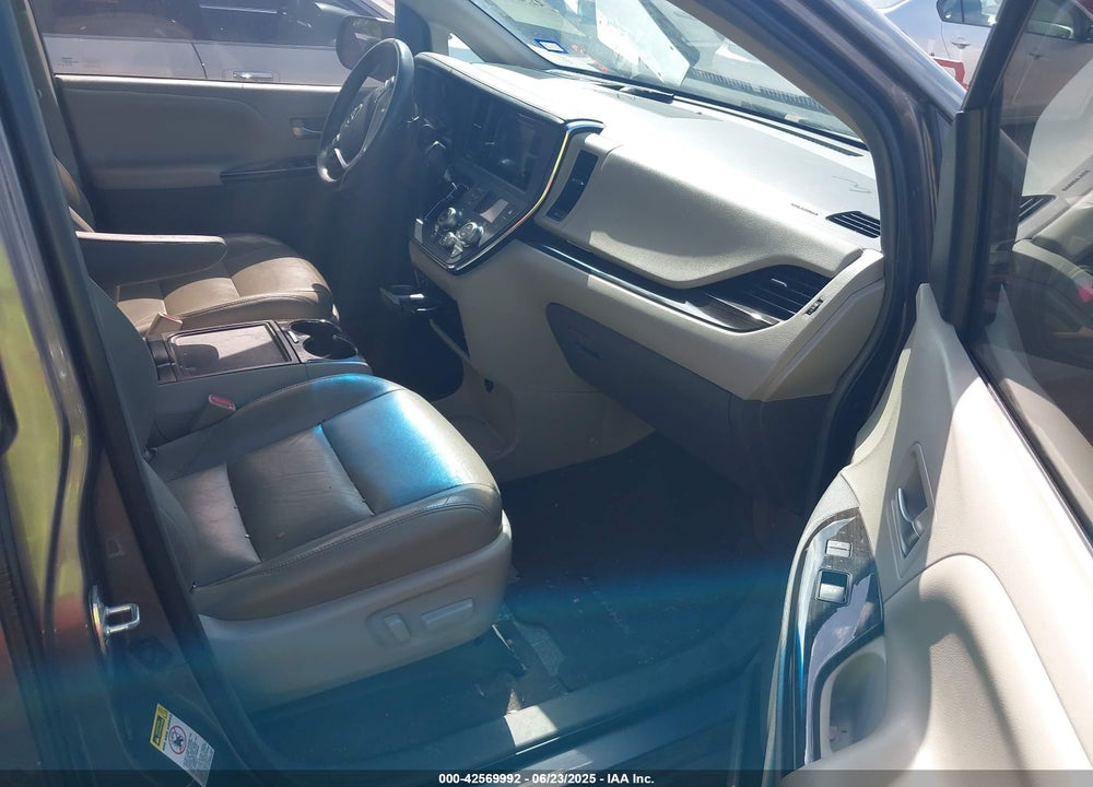 2015 TOYOTA SIENNA VIN: 5TDYK3DC6FS542504