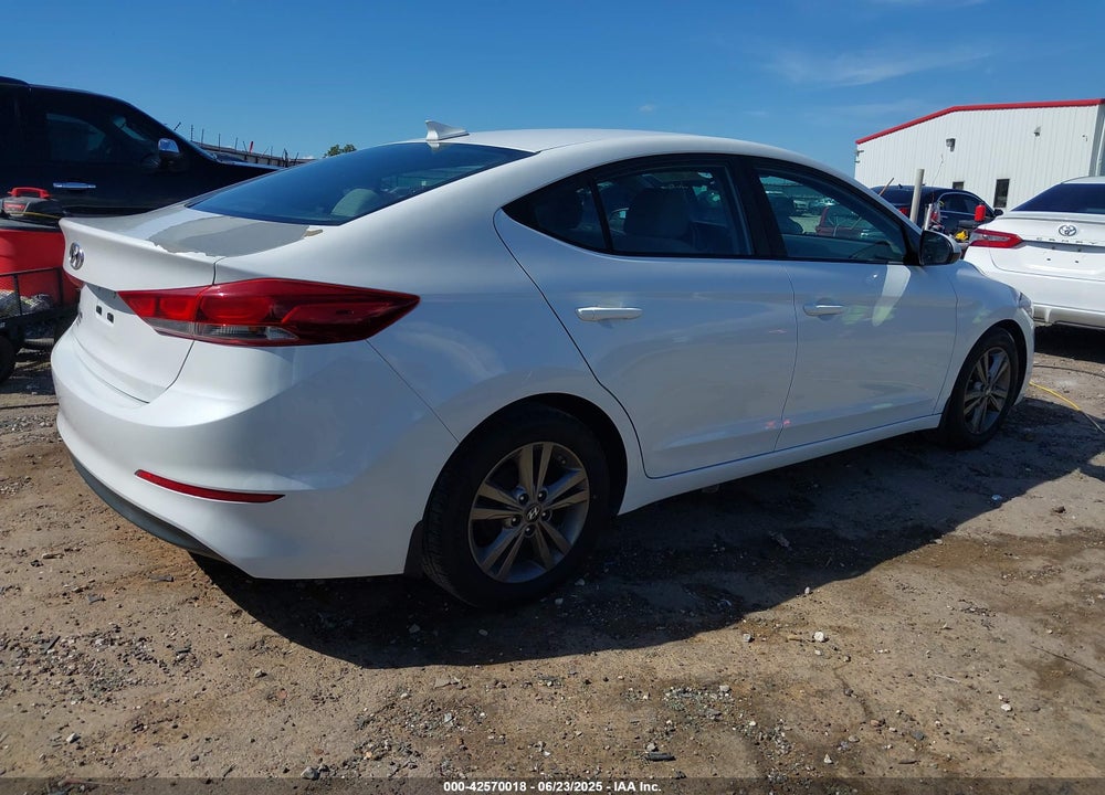 2017 HYUNDAI ELANTRA VIN: 5NPD84LF9HH060469