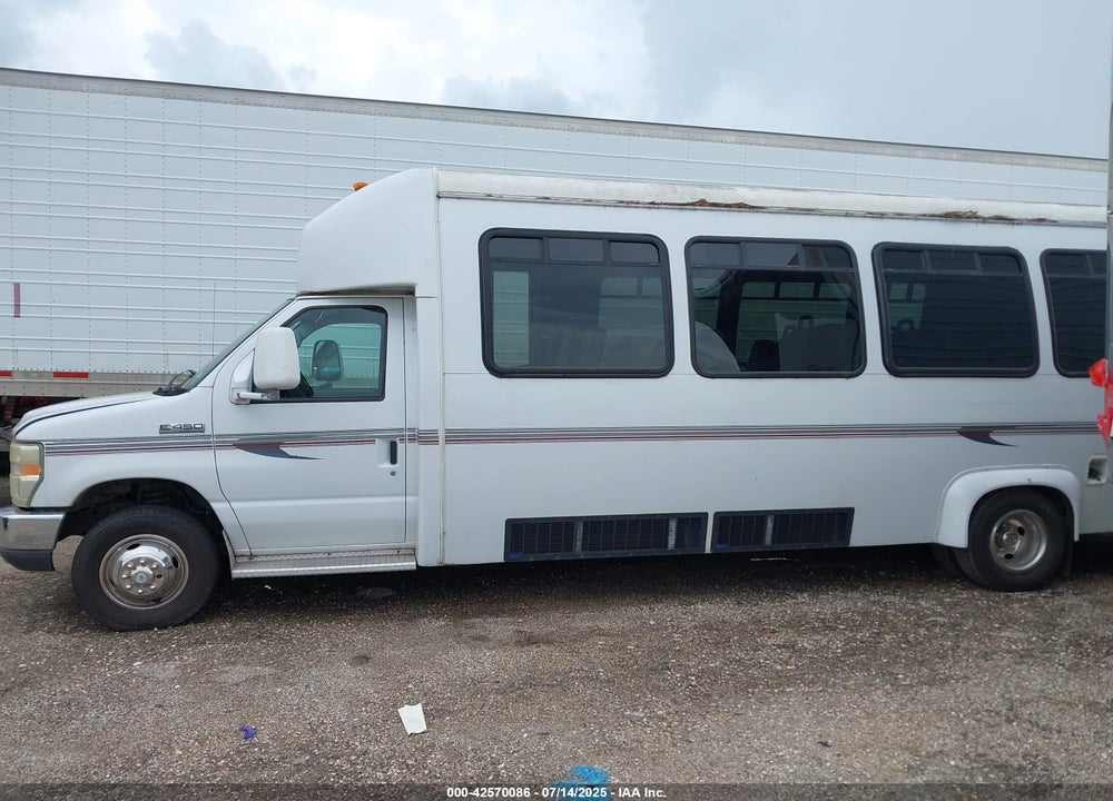 2008 FORD E-450 CUTAWAY VIN: 1FDXE45S78DA08534