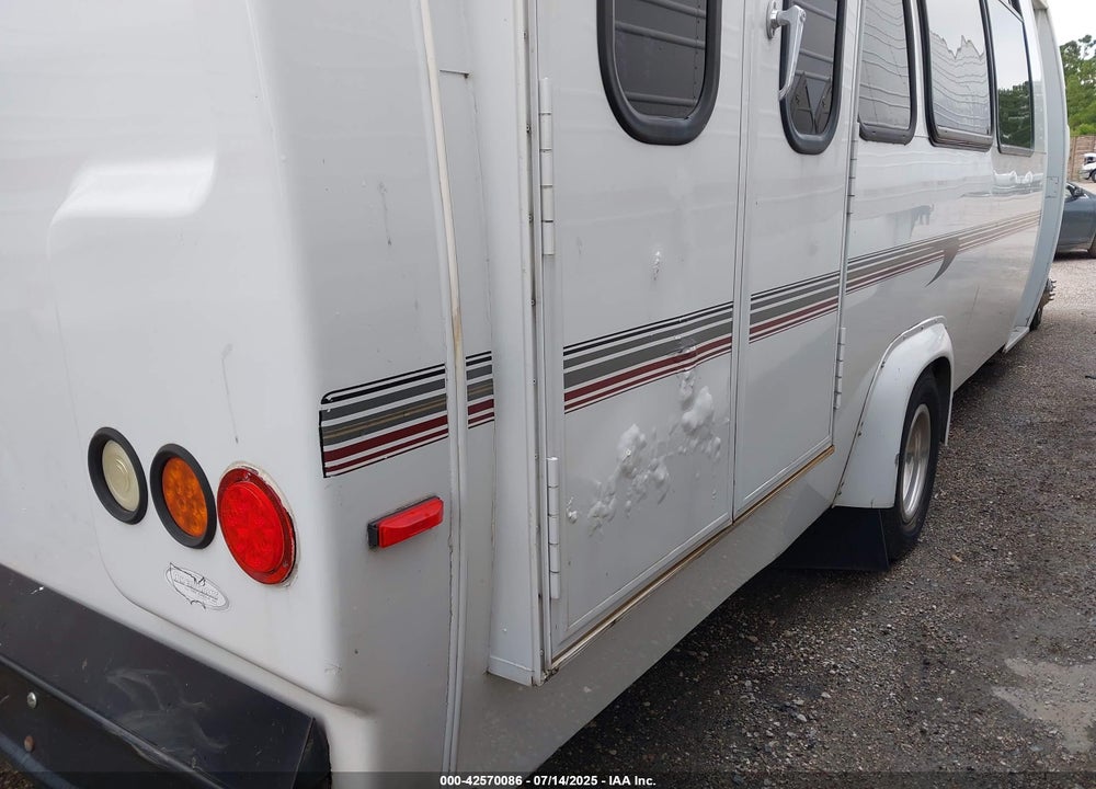 2008 FORD E-450 CUTAWAY VIN: 1FDXE45S78DA08534