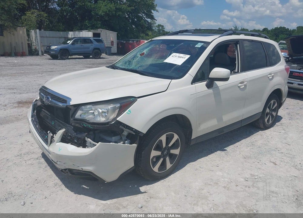 2018 SUBARU FORESTER VIN: JF2SJAJCXJH405744