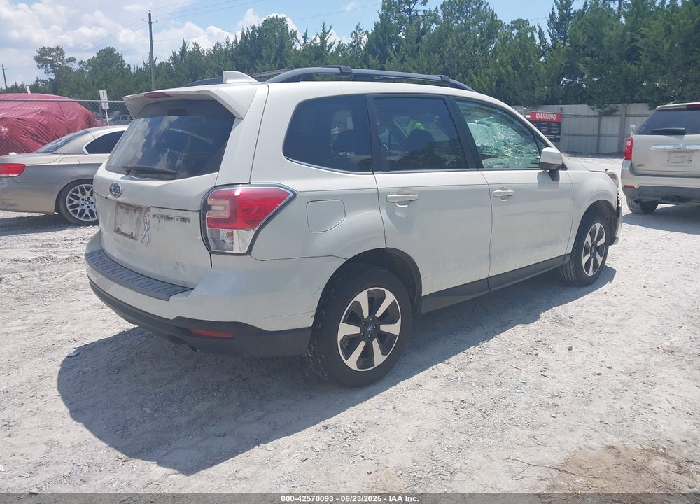 2018 SUBARU FORESTER VIN: JF2SJAJCXJH405744
