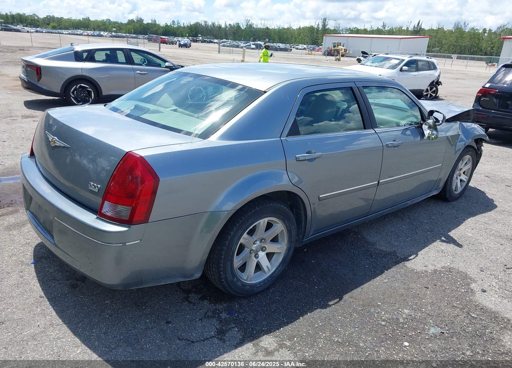 2006 CHRYSLER 300 VIN: 2C3KA53G56H529612