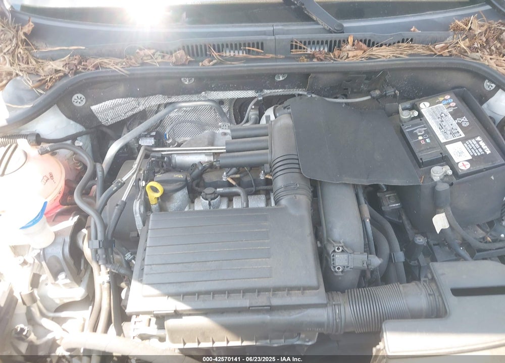 2017 VOLKSWAGEN JETTA 1.4T SE VIN: 3VWDB7AJ0HM395900
