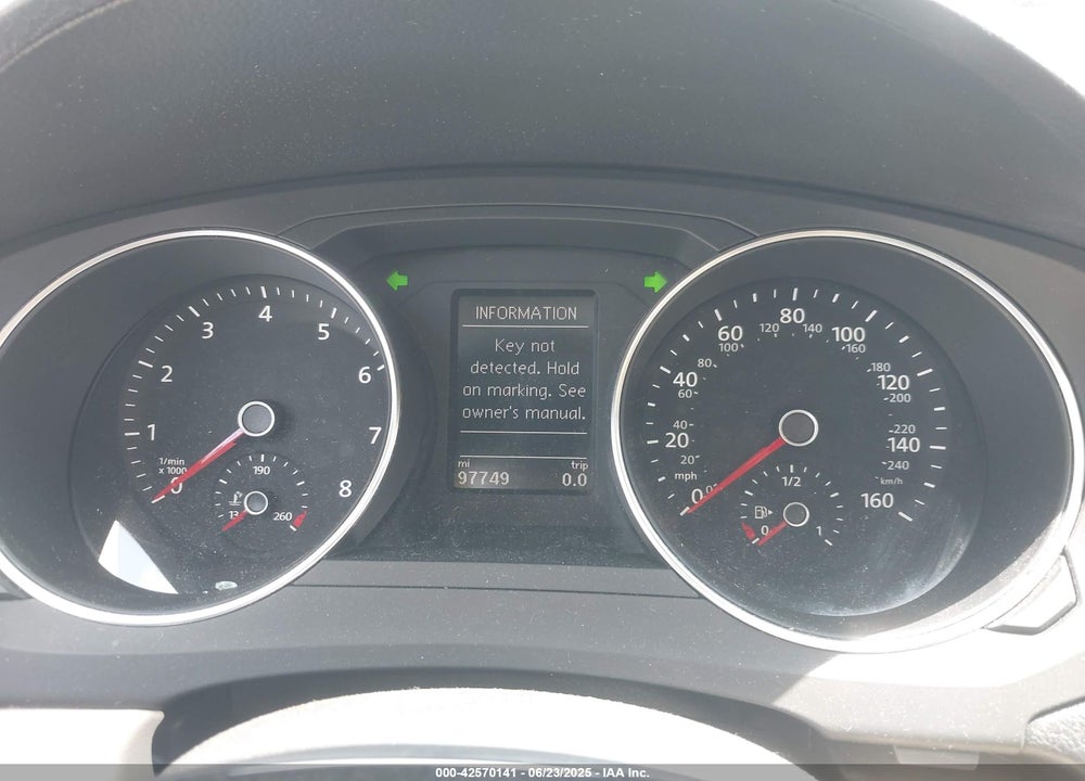 2017 VOLKSWAGEN JETTA 1.4T SE VIN: 3VWDB7AJ0HM395900