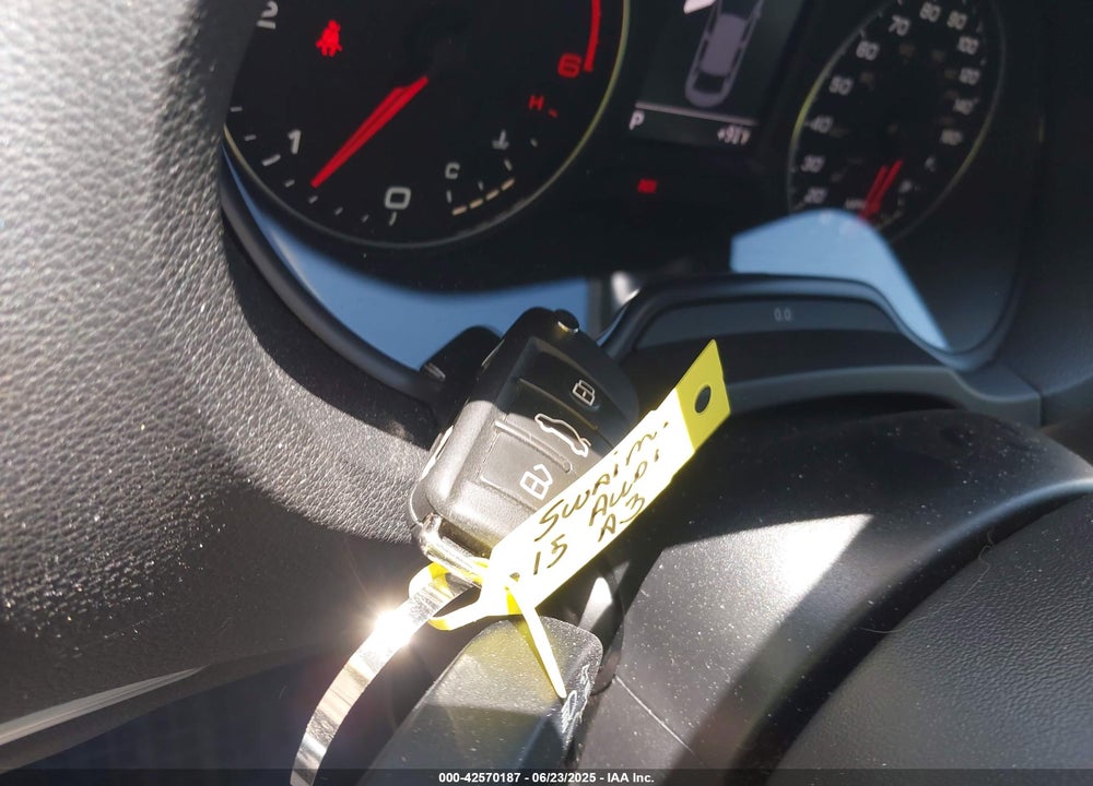 2015 AUDI A3 2.0 TDI PREMIUM VIN: WAUCJGFF8F1053690