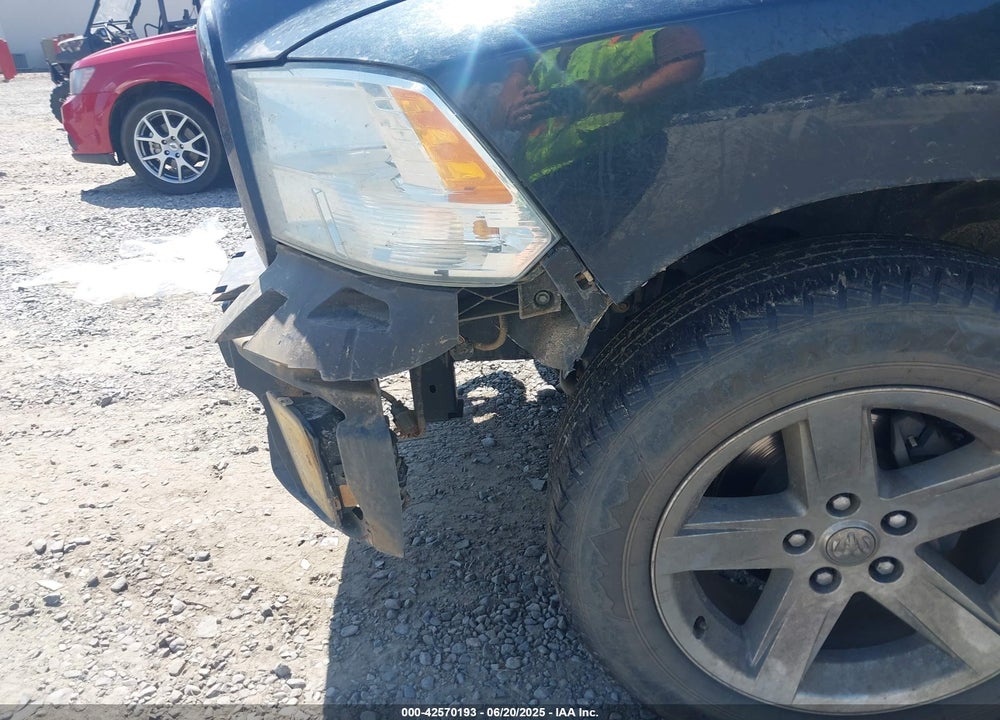 2014 RAM 1500 EXPRESS VIN: 3C6JR6AT9EG105006