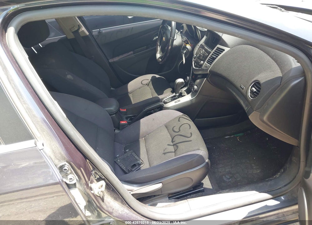 2014 CHEVROLET CRUZE VIN: 1G1PC5SB6E7329195