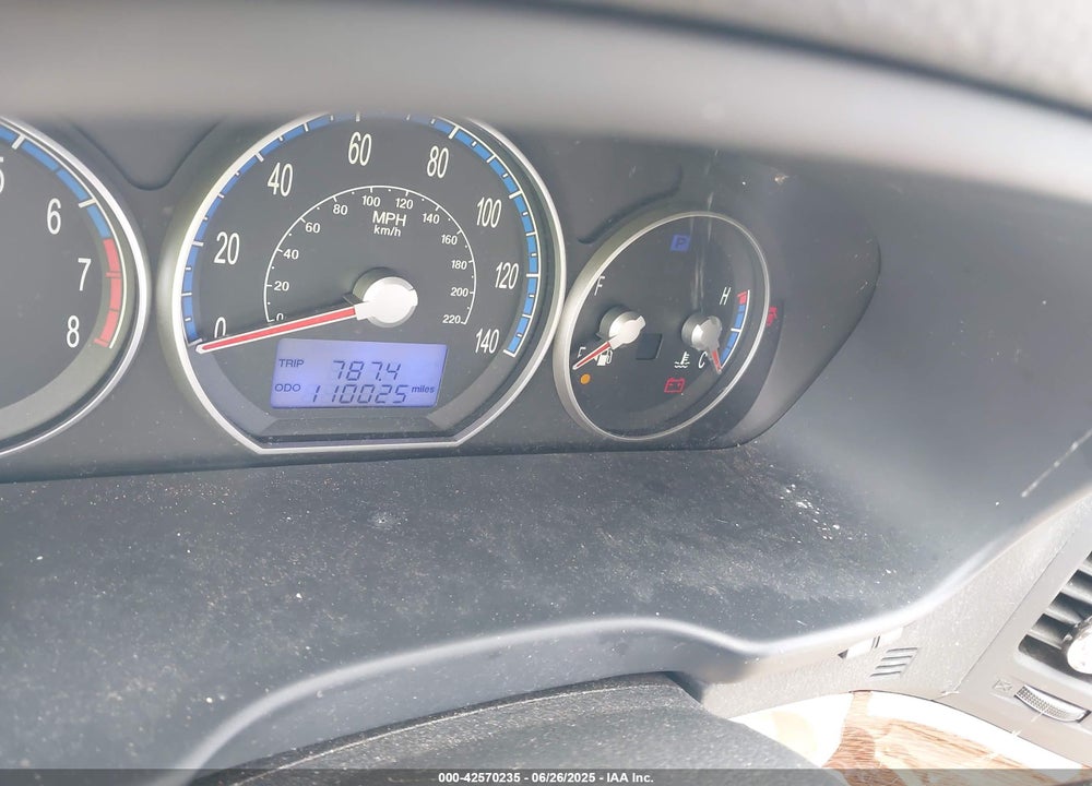 2008 HYUNDAI SANTA FE VIN: 5NMSG73D68H152209