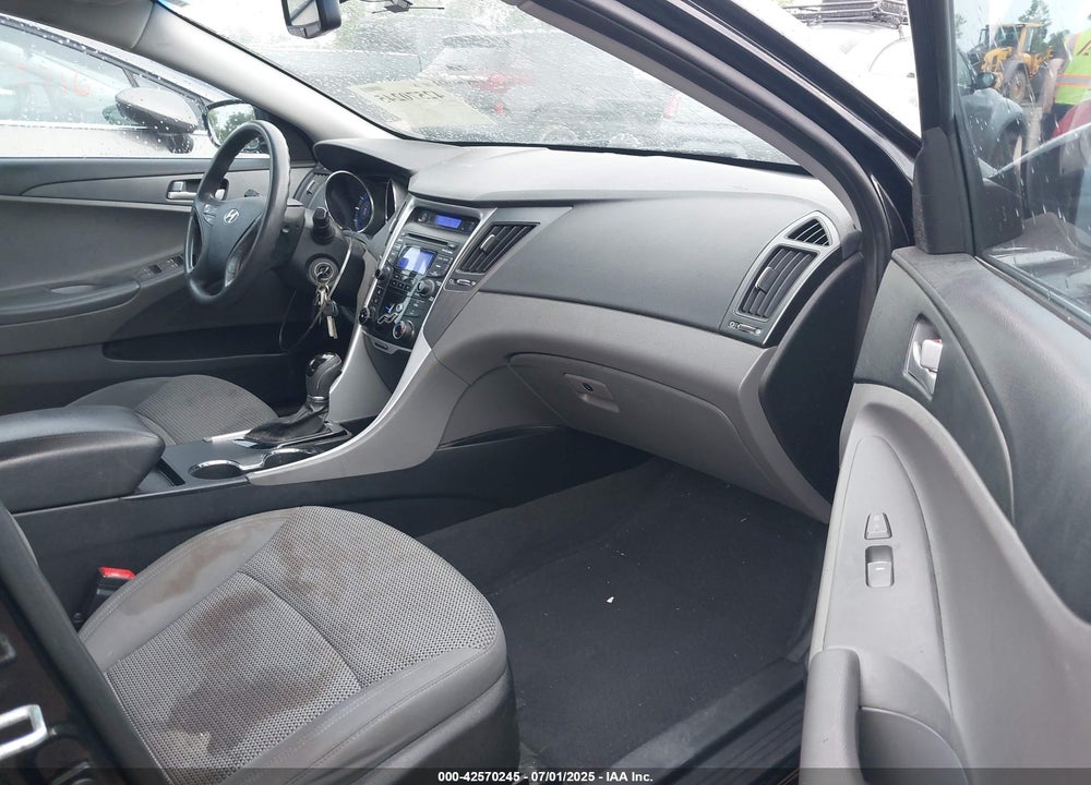 2012 HYUNDAI SONATA VIN: 5NPEB4AC0CH486638