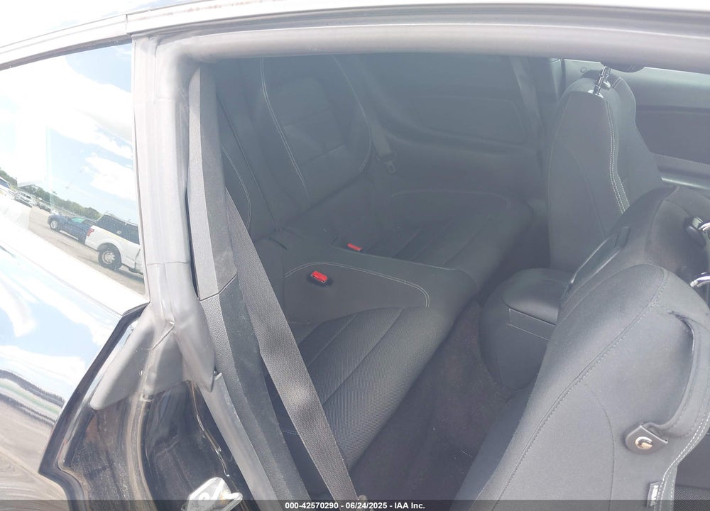 2015 FORD MUSTANG V6 VIN: 1FA6P8AM9F5335944
