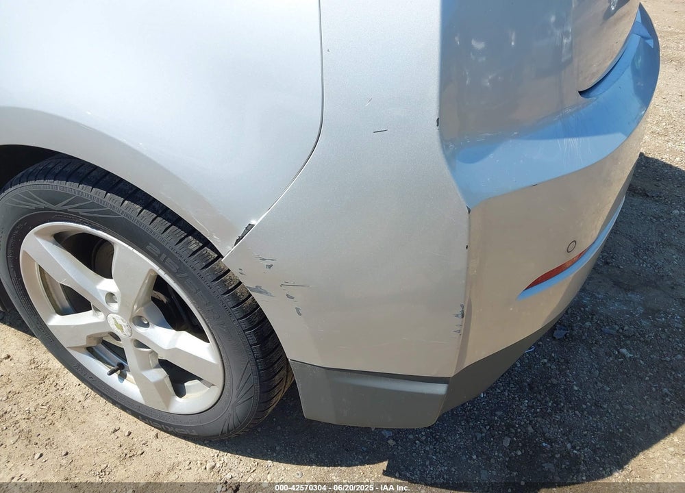 2013 CHEVROLET VOLT VIN: 1G1RB6E49DU147652