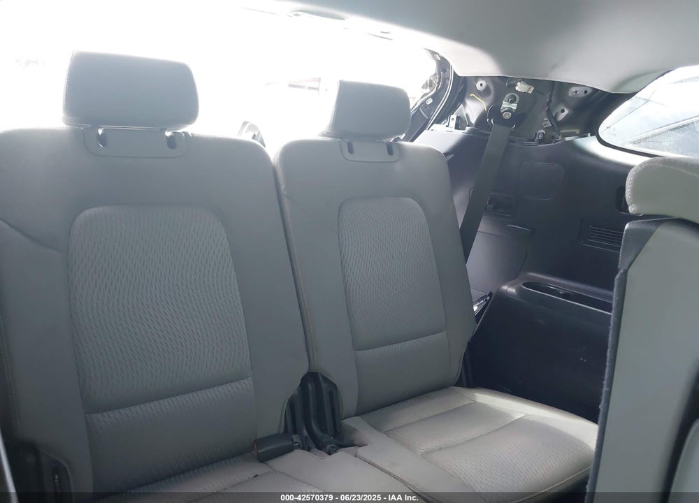 2017 HYUNDAI SANTA FE VIN: KM8SM4HF0HU219036