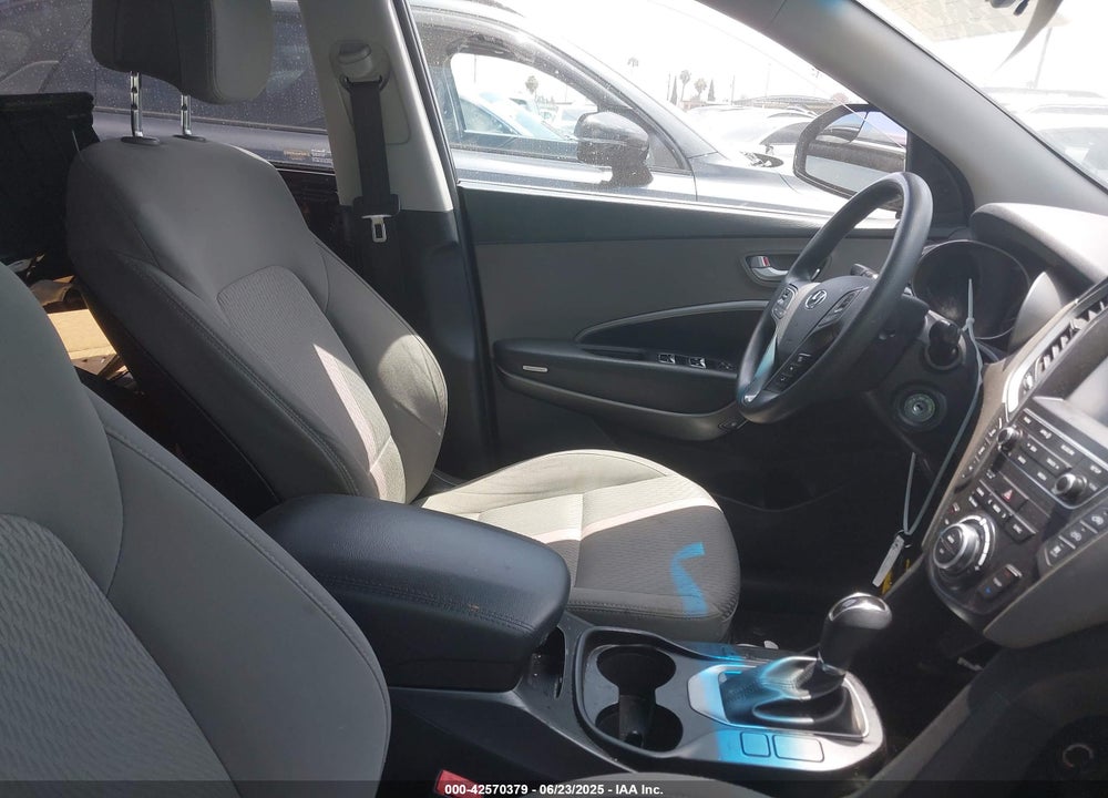 2017 HYUNDAI SANTA FE VIN: KM8SM4HF0HU219036
