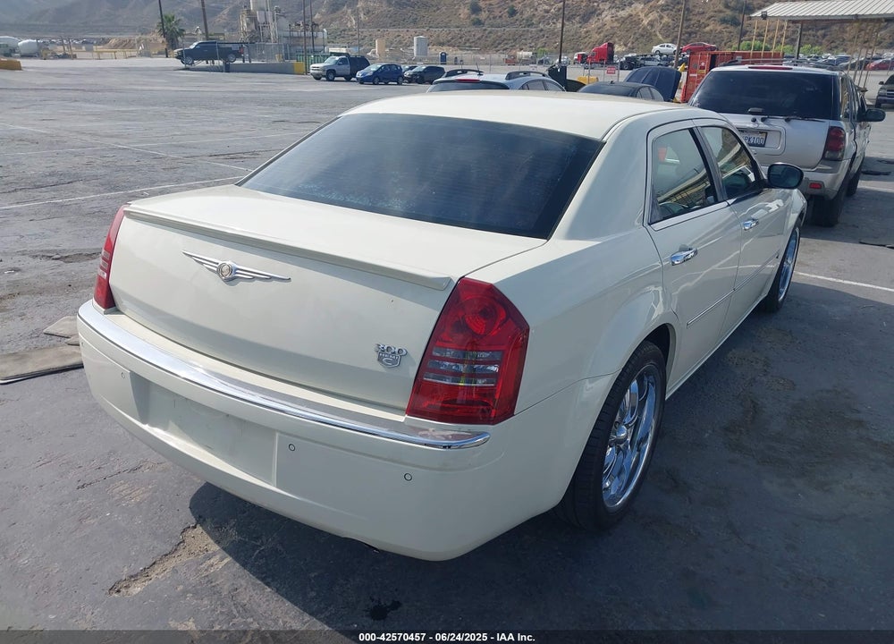 2005 CHRYSLER 300C VIN: 2C3AA63H85H665841