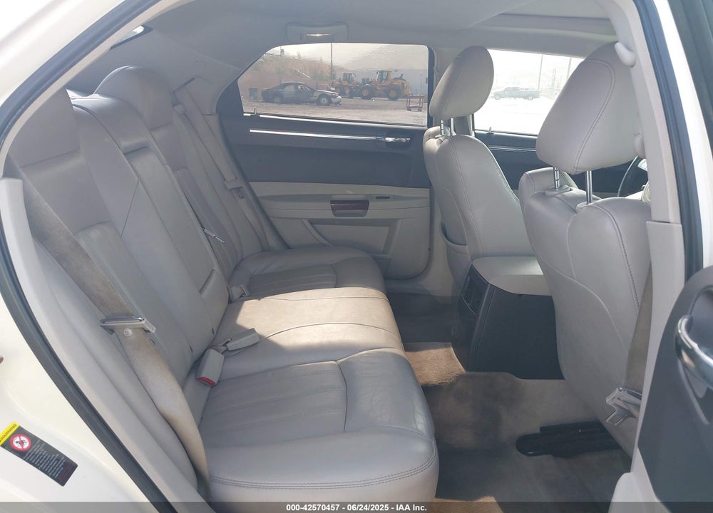 2005 CHRYSLER 300C VIN: 2C3AA63H85H665841