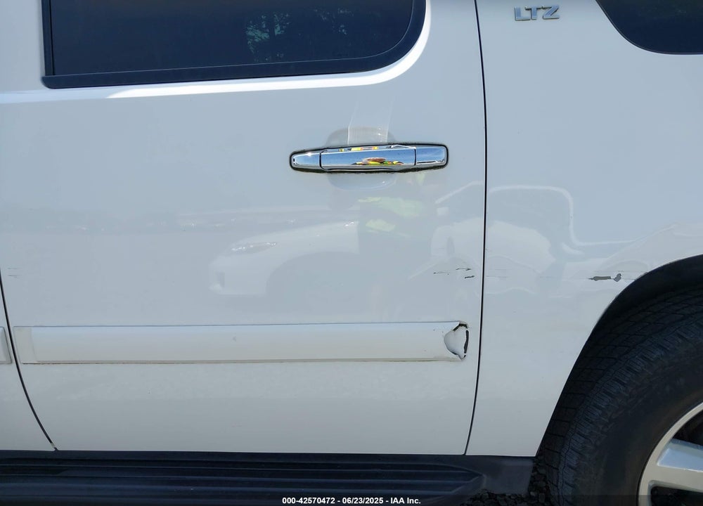 2008 CHEVROLET SUBURBAN 1500 VIN: 3GNFC16J58G187869
