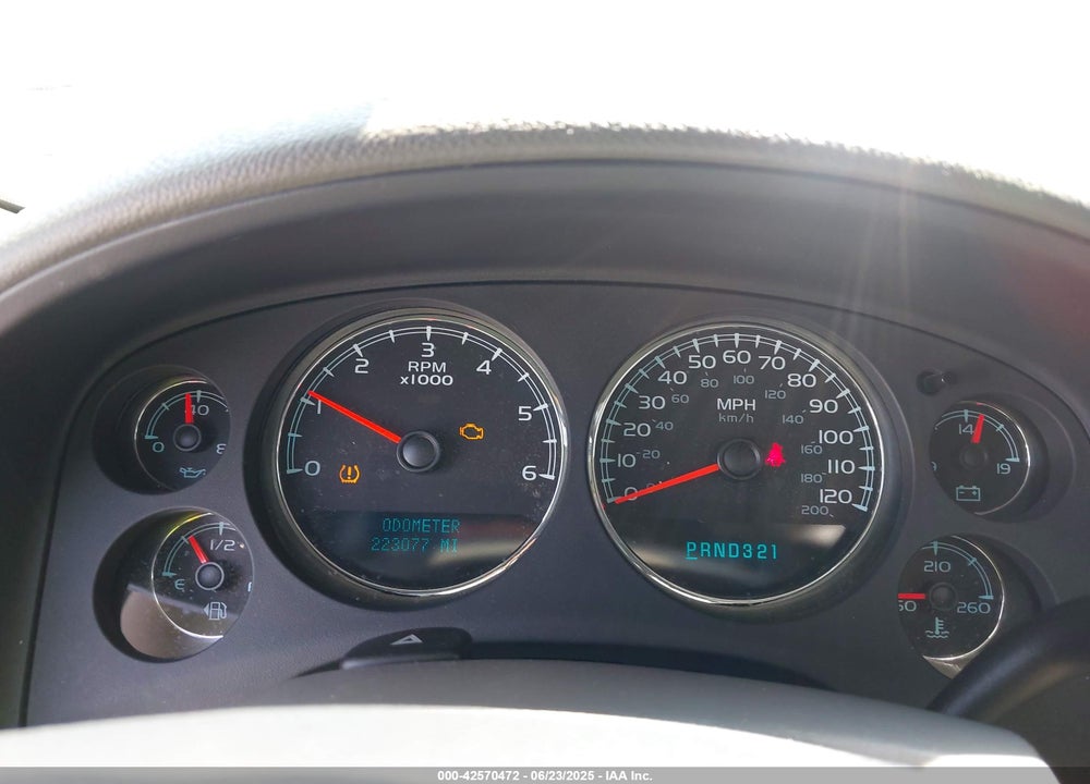 2008 CHEVROLET SUBURBAN 1500 VIN: 3GNFC16J58G187869