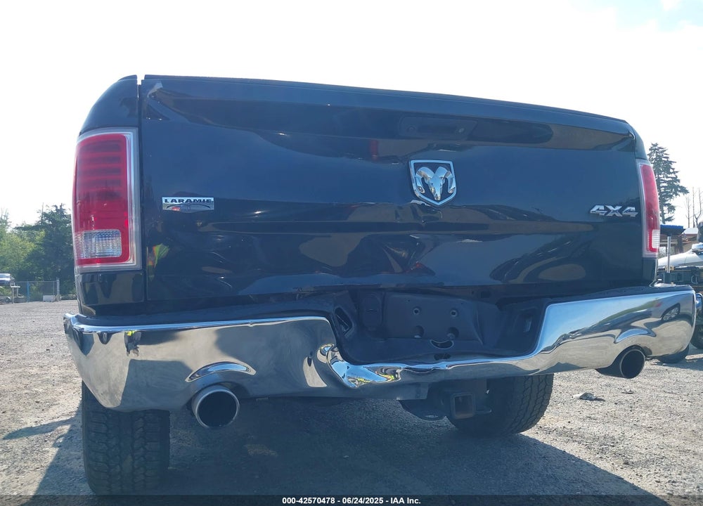 2016 RAM 1500 LAIE VIN: 1C6RR7VT4GS323532
