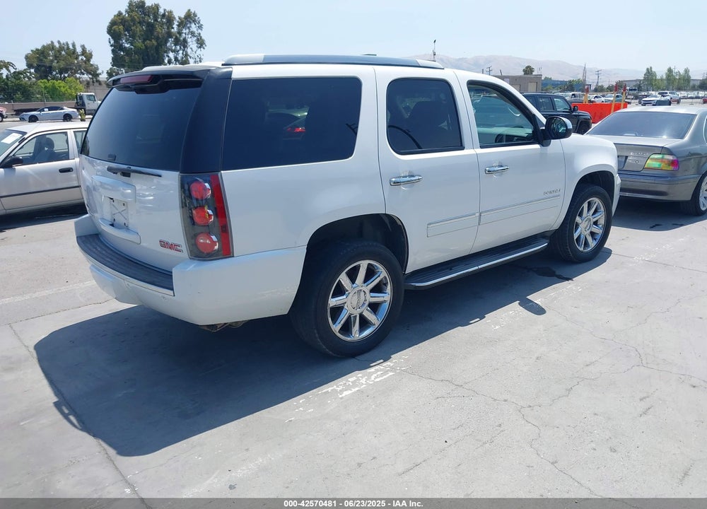 2011 GMC YUKON DENALI VIN: 1GKS2EEF8BR291430
