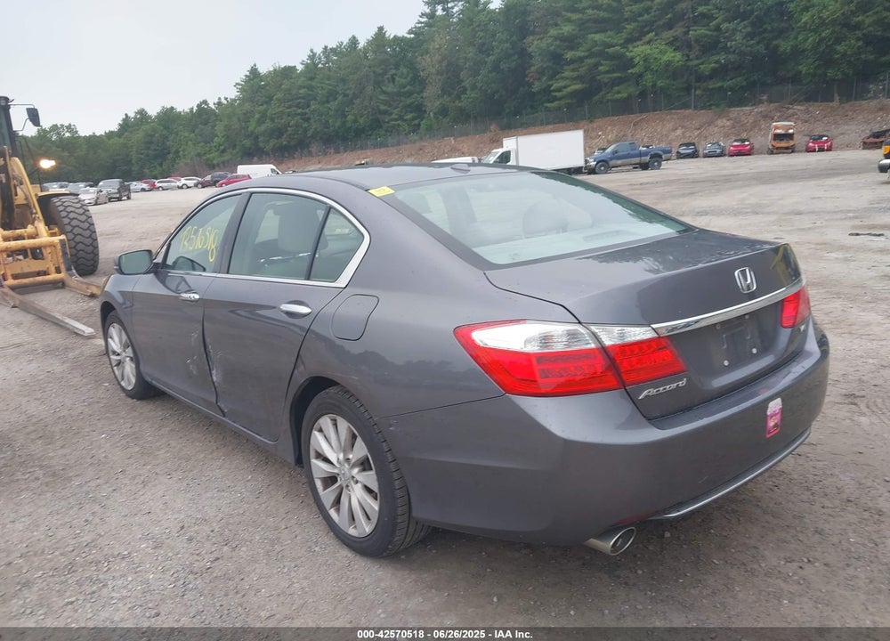 2015 HONDA ACCORD VIN: 1HGCR3F89FA004425