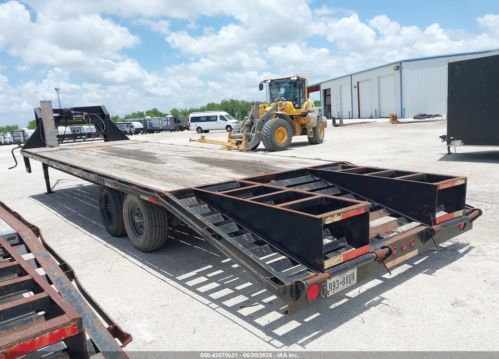 2021 LONGHORN TRAILER VIN: 5J2GS2727ME023968