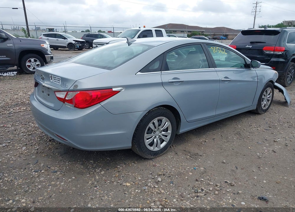 2011 HYUNDAI SONATA VIN: 5NPEB4AC1BH077465