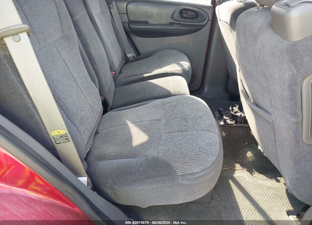 2003 CHEVROLET TRAILBLAZER LT VIN: 1GNDT13S832348043