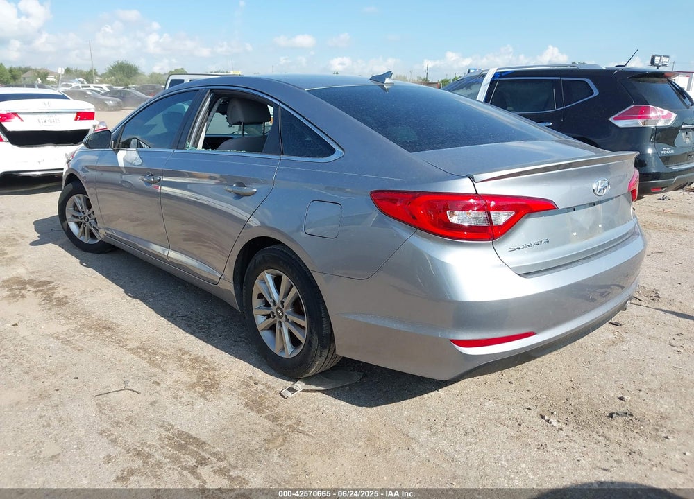 2016 HYUNDAI SONATA VIN: 5NPE24AF6GH303971