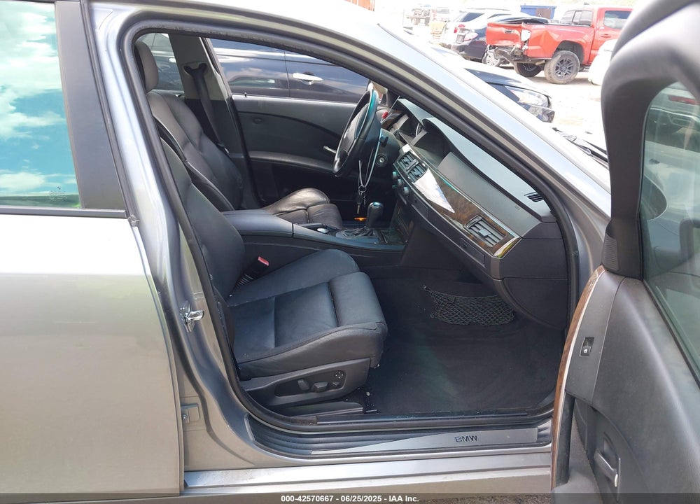 2005 BMW 530I VIN: WBANA73575B818739
