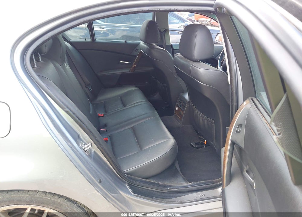 2005 BMW 530I VIN: WBANA73575B818739