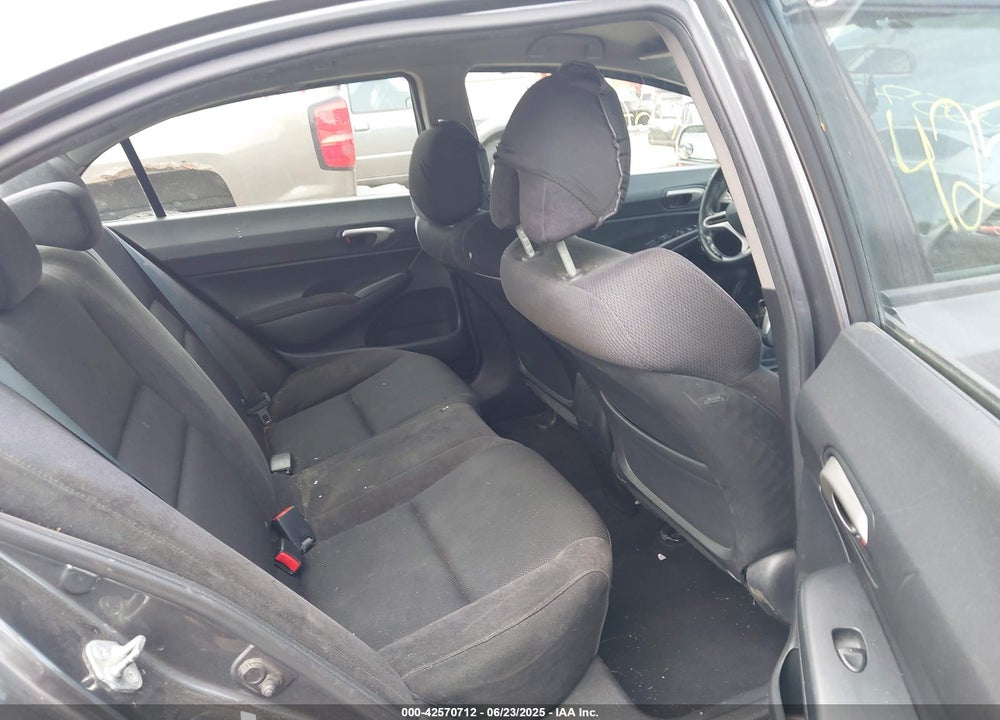 2011 HONDA CIVIC VIN: 2HGFA1F6XBH546233