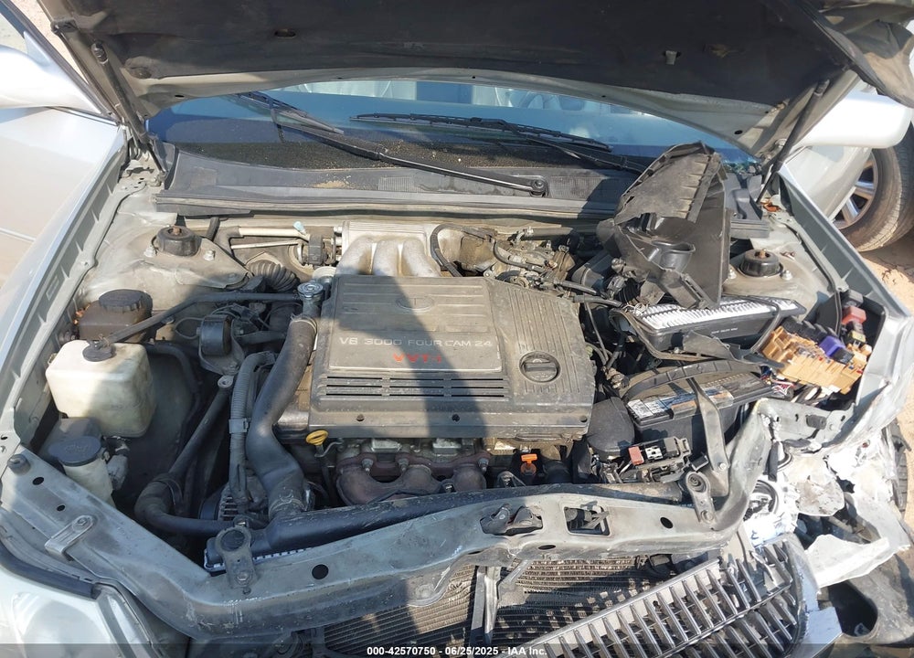2000 TOYOTA AVALON XLS VIN: 4T1BF28B5YU105089