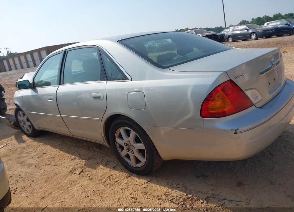 2000 TOYOTA AVALON XLS VIN: 4T1BF28B5YU105089