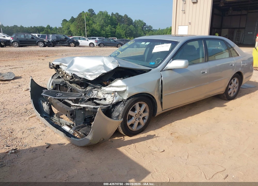 2000 TOYOTA AVALON XLS VIN: 4T1BF28B5YU105089
